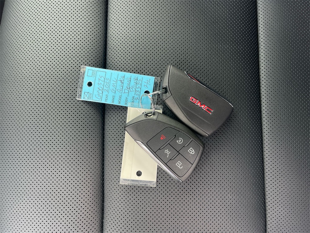 Vehicle image 41 of 42