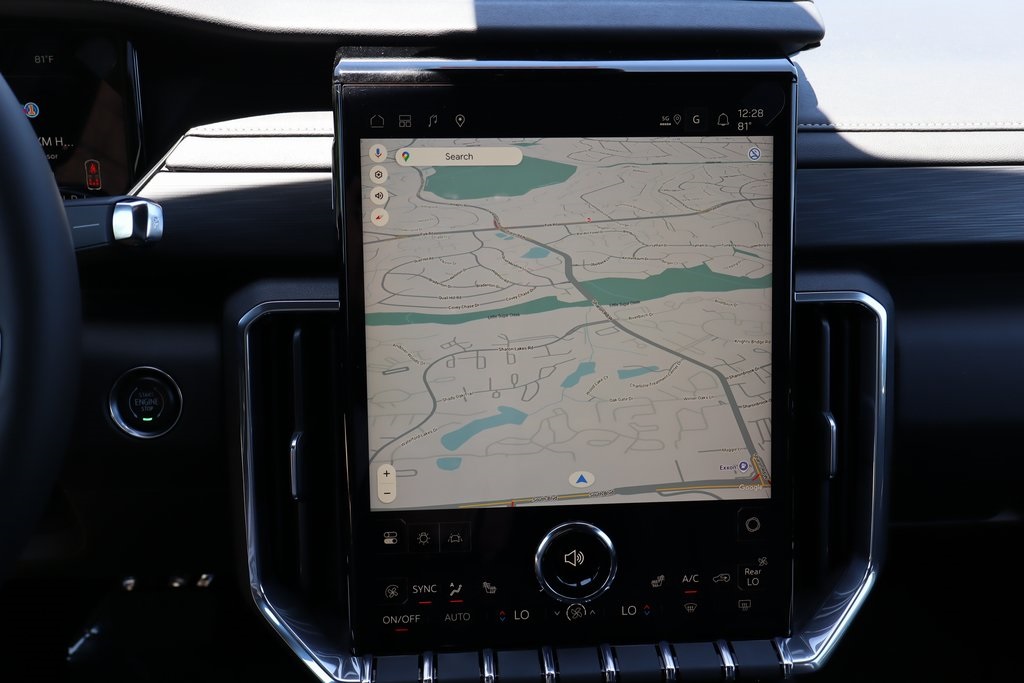 Vehicle image 11 of 23