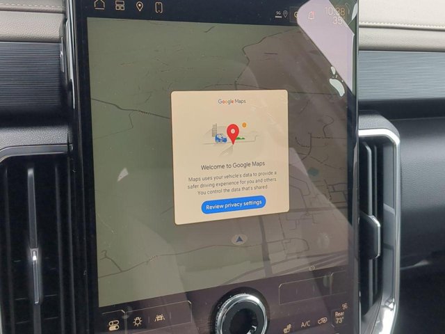 Vehicle image 15 of 21