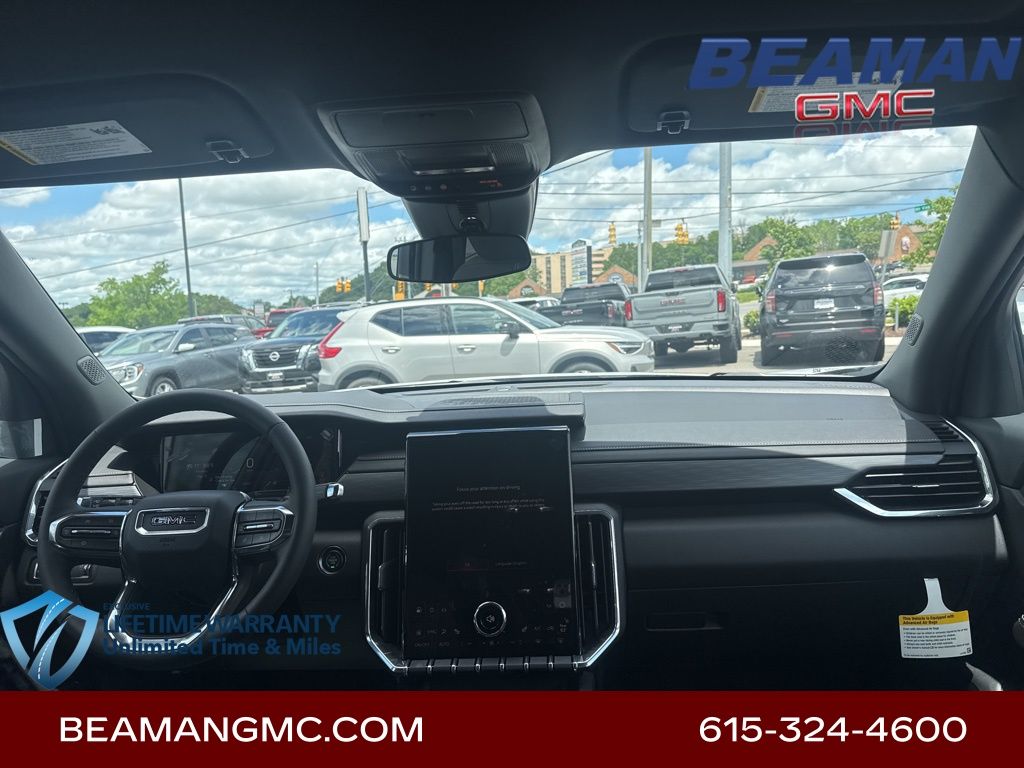 Vehicle image 25 of 32