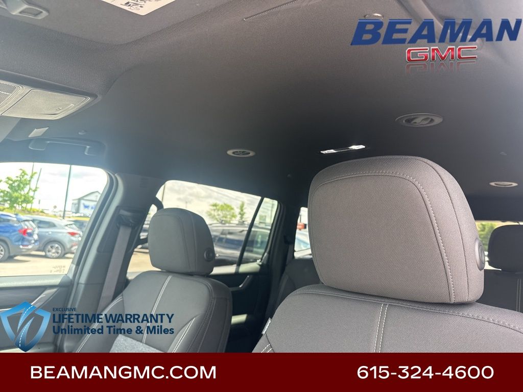 Vehicle image 22 of 32
