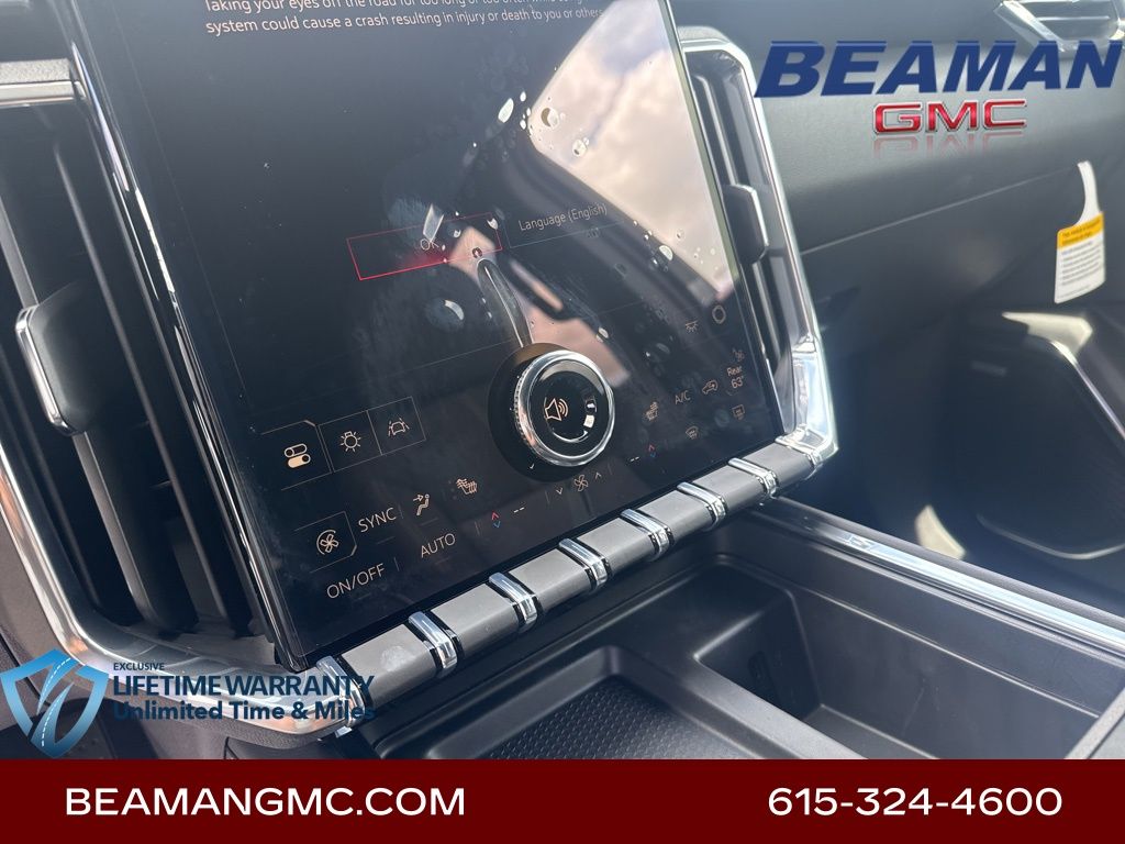 Vehicle image 19 of 32
