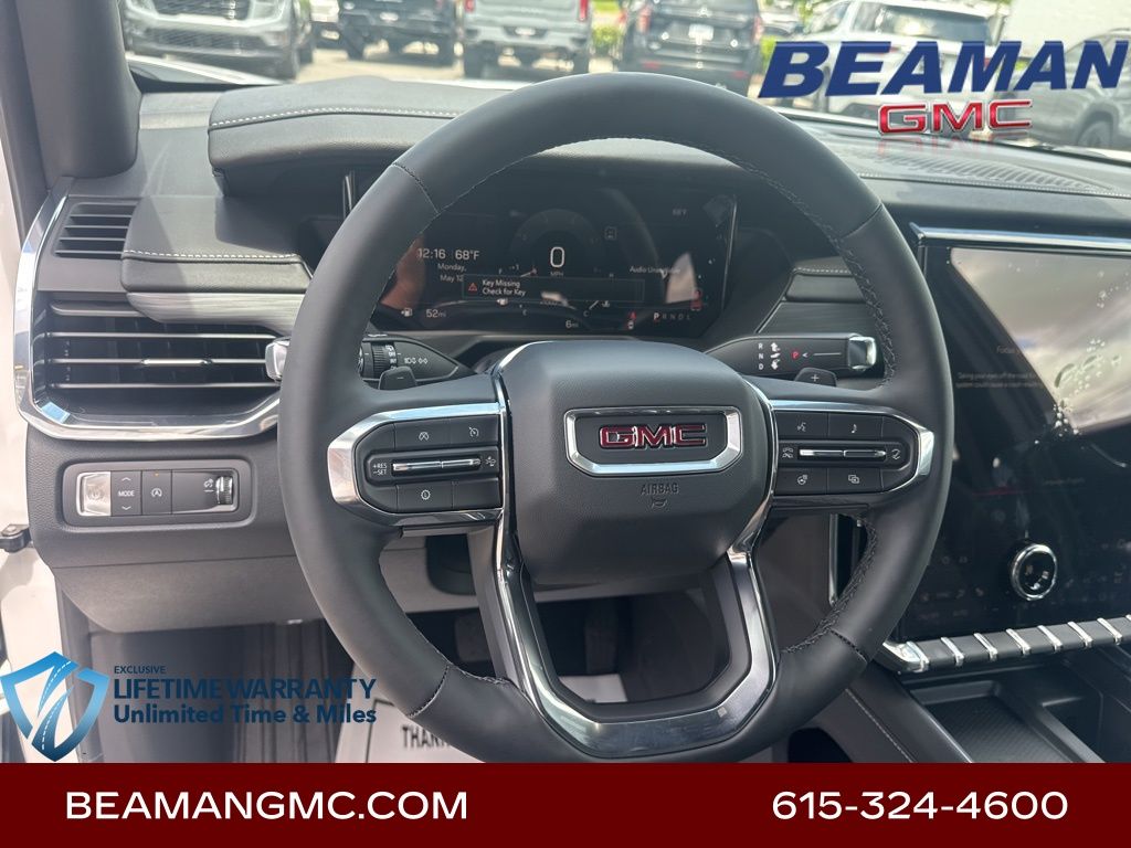 Vehicle image 16 of 32
