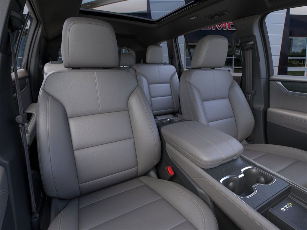 Vehicle image 16 of 24