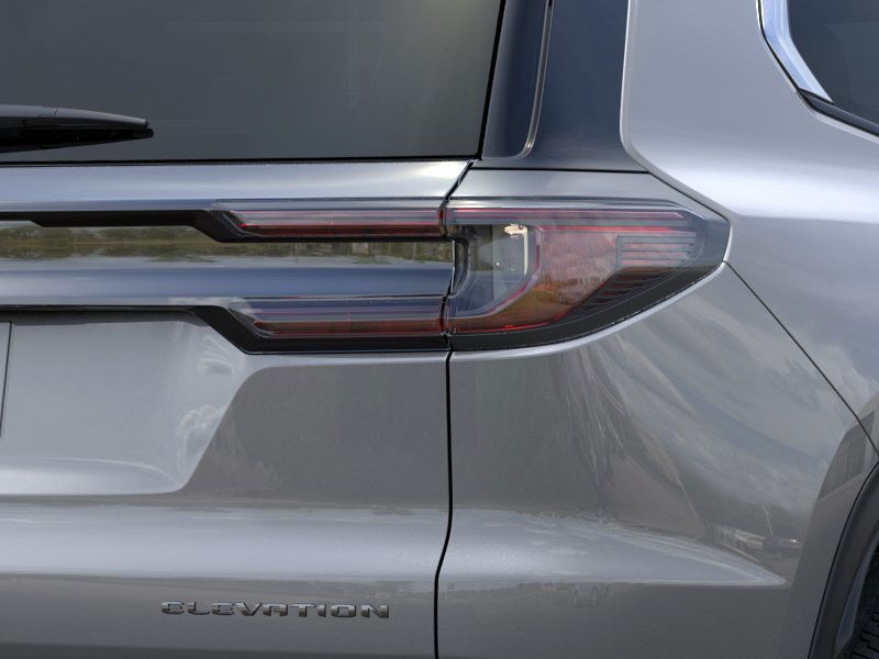 Vehicle image 11 of 24