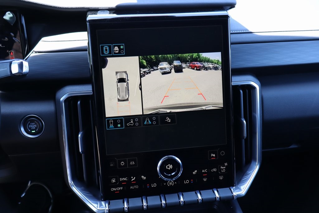 Vehicle image 12 of 23