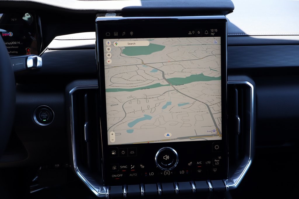 Vehicle image 11 of 23