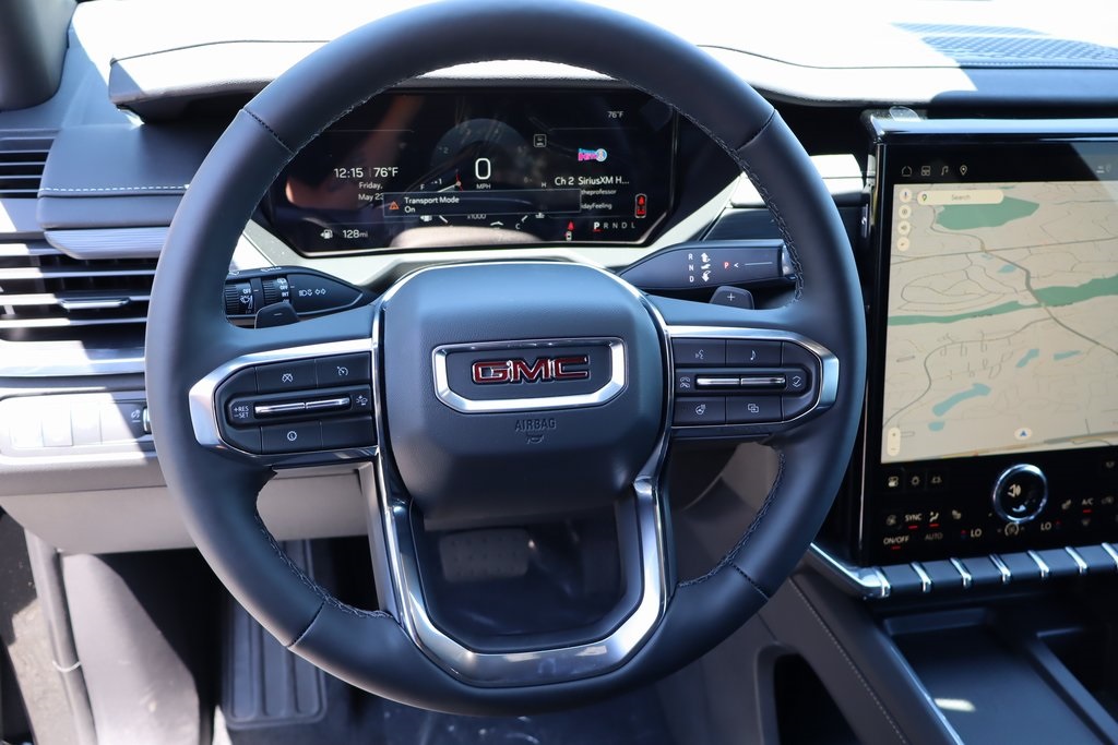 Vehicle image 10 of 23