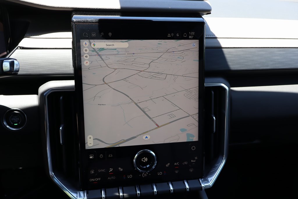 Vehicle image 11 of 23