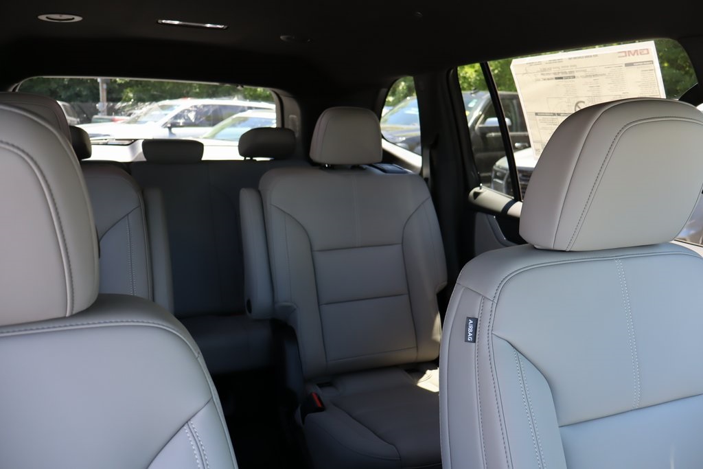 Vehicle image 20 of 23