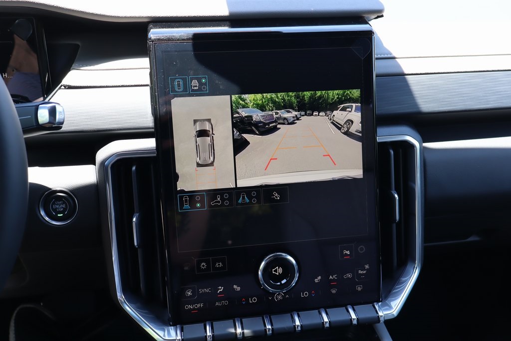 Vehicle image 12 of 23