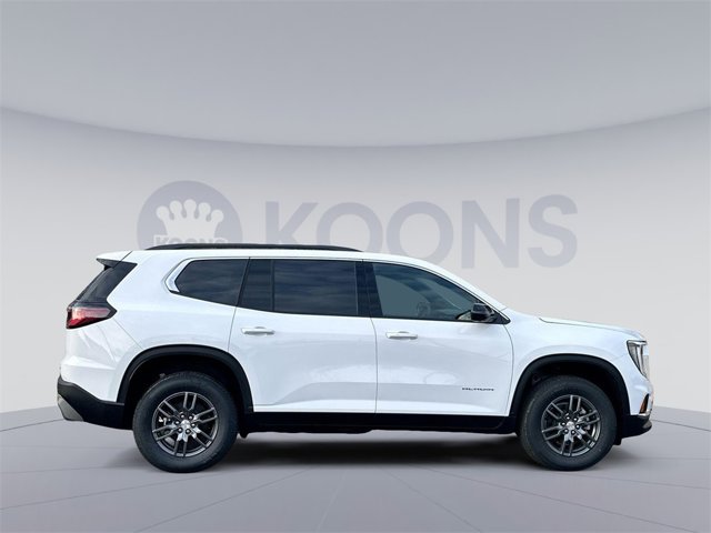 Vehicle image 4 of 26