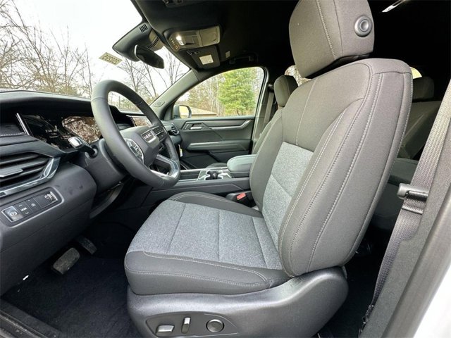 Vehicle image 10 of 26