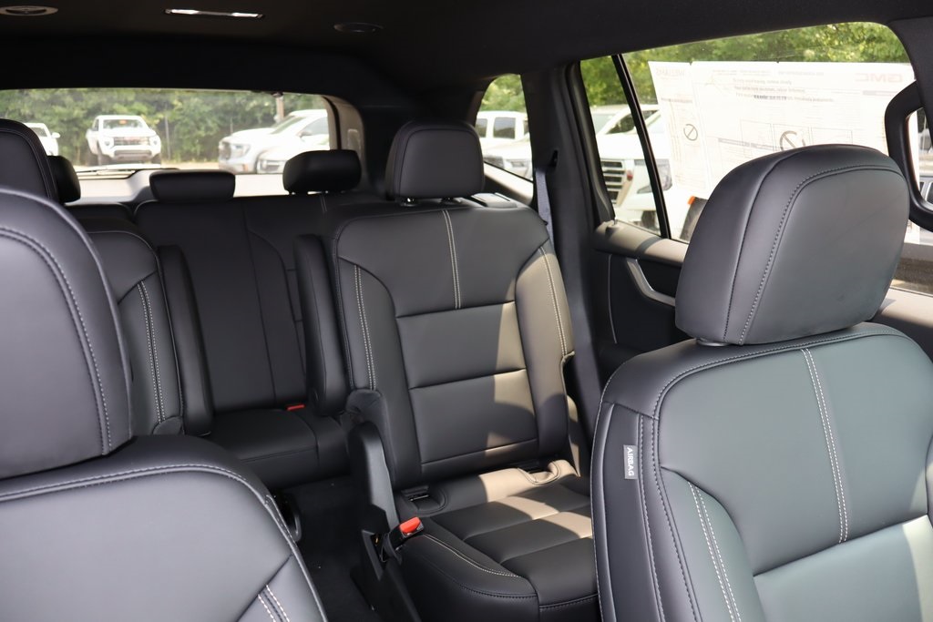 Vehicle image 20 of 23
