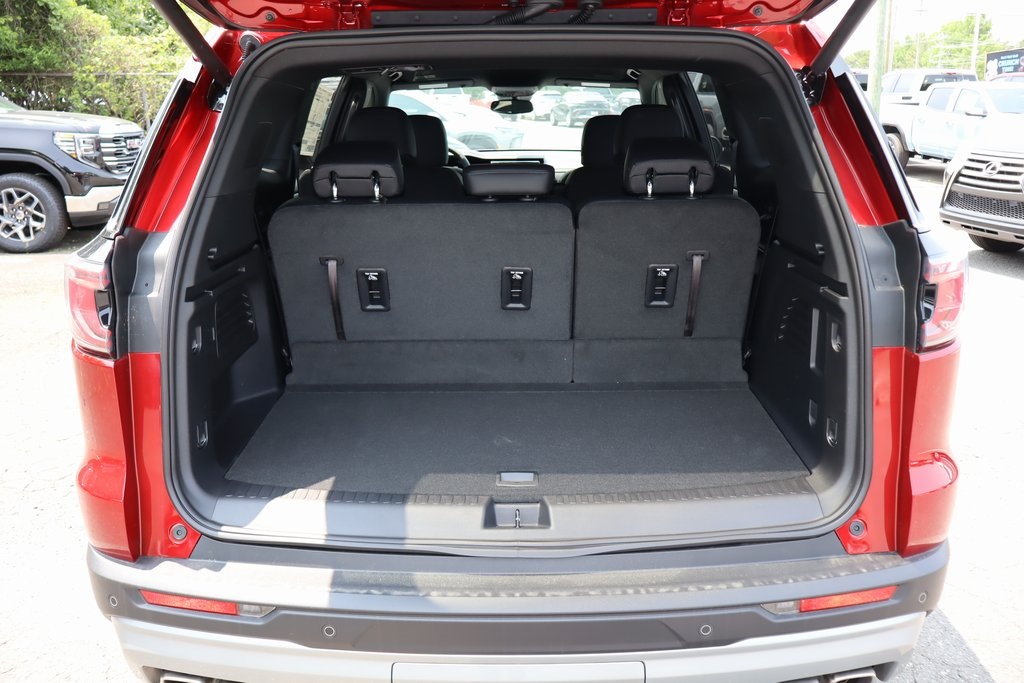 Vehicle image 16 of 23