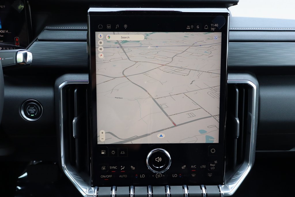 Vehicle image 11 of 23