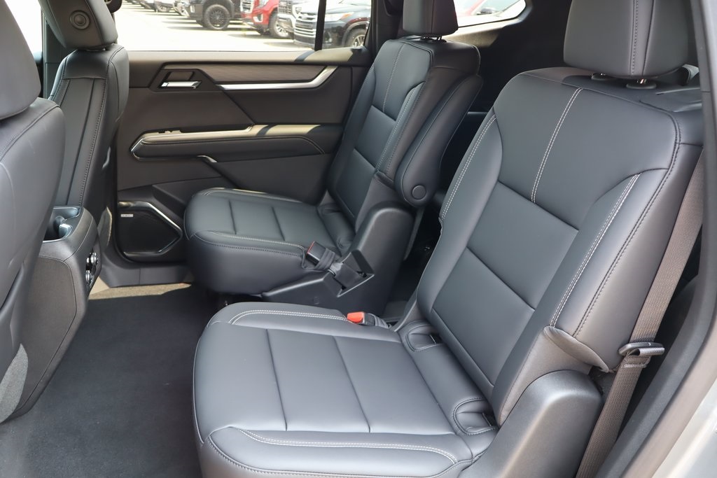 Vehicle image 15 of 23