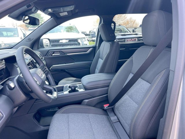 Vehicle image 10 of 24