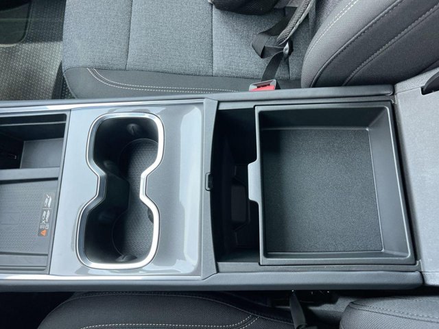 Vehicle image 20 of 24