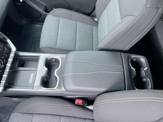 Vehicle image 17 of 20