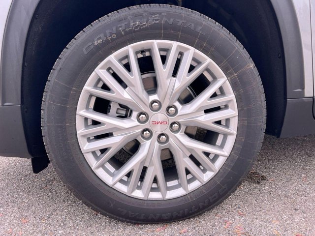 Vehicle image 9 of 21