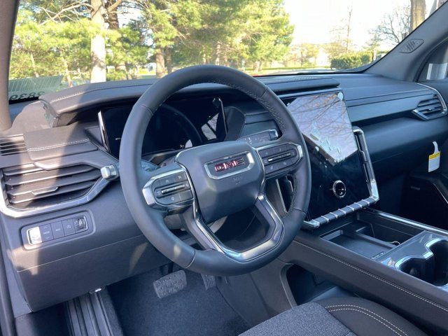 Vehicle image 13 of 22