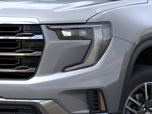 Vehicle image 10 of 24