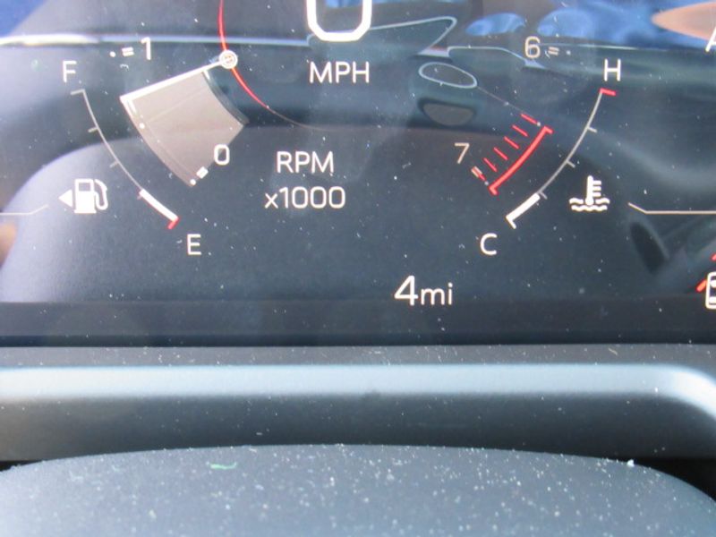 Vehicle image 16 of 26