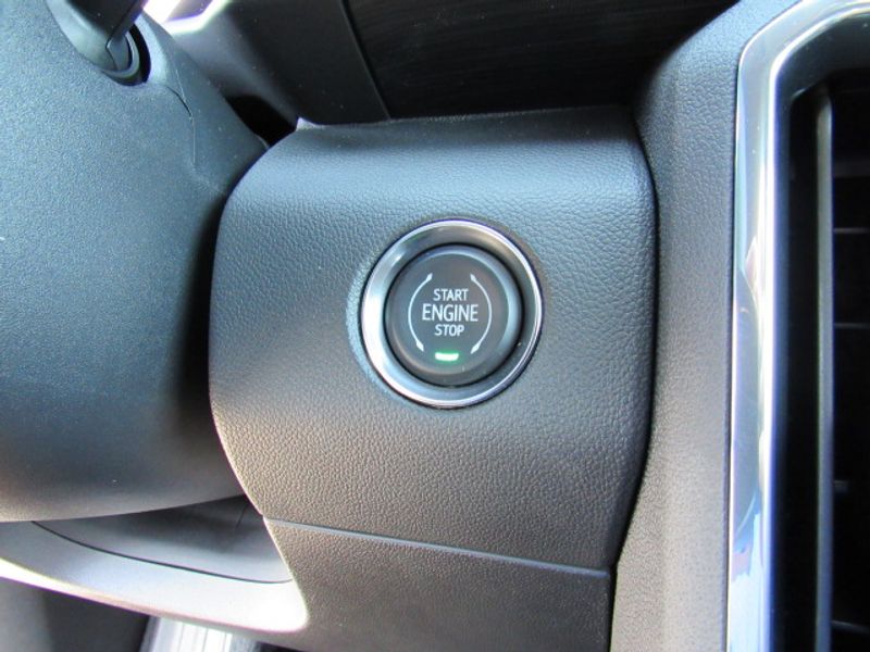 Vehicle image 20 of 26