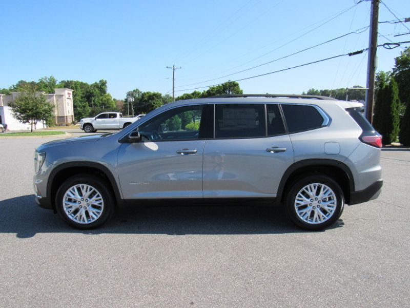 Vehicle image 6 of 26