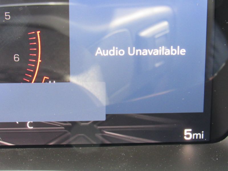 Vehicle image 14 of 23