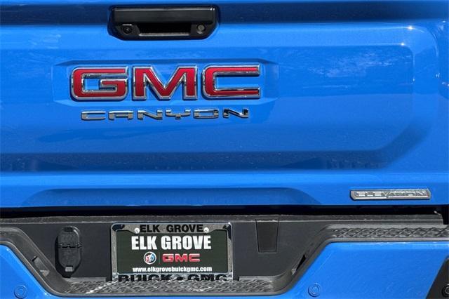 Vehicle image 32 of 33