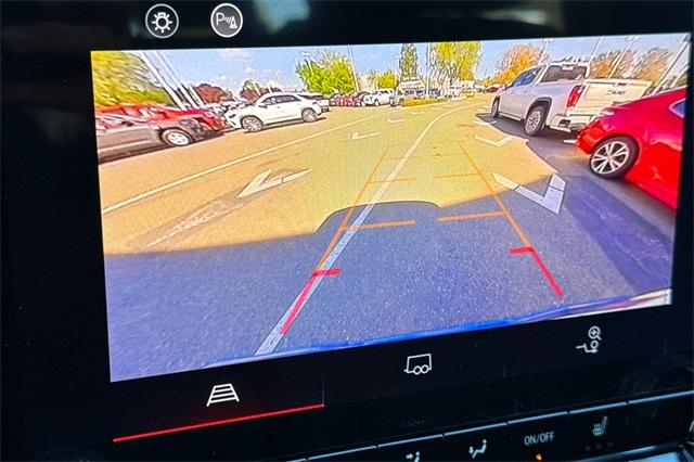 Vehicle image 22 of 33