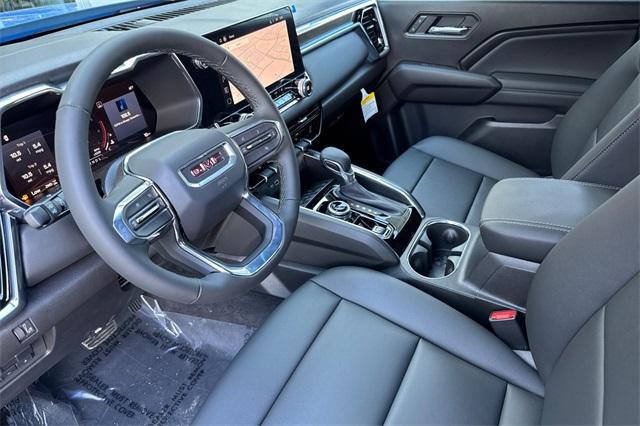 Vehicle image 10 of 33