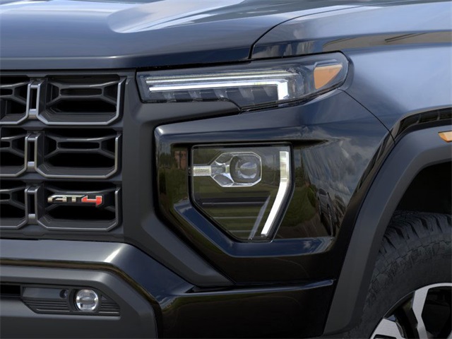 2025 GMC Canyon 4WD AT4 Image 21 of 24