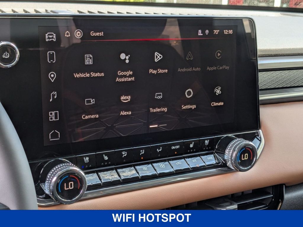 Vehicle image 23 of 42