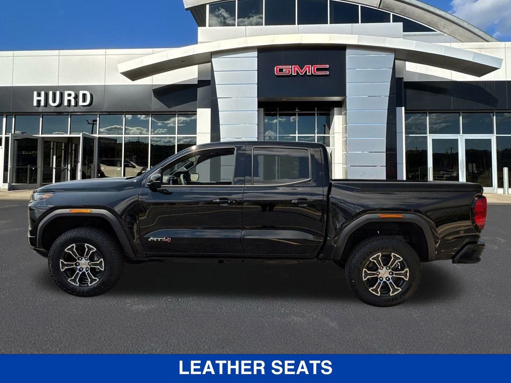 Vehicle image 7 of 42