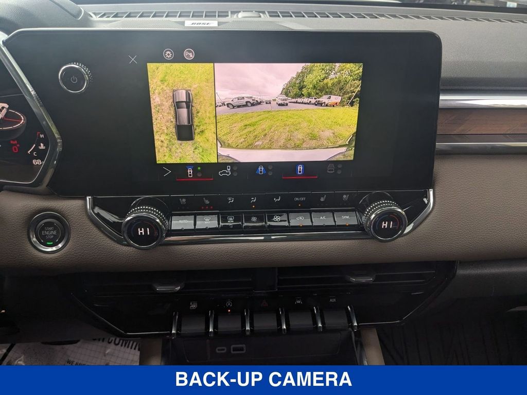 Vehicle image 26 of 44