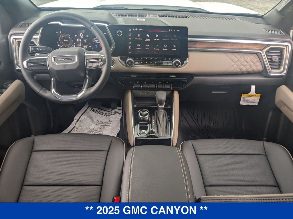 Vehicle image 19 of 44