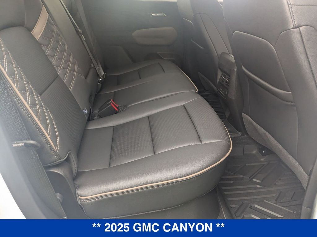 Vehicle image 16 of 44