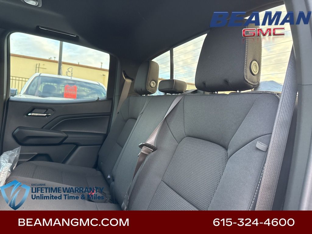 Vehicle image 28 of 31