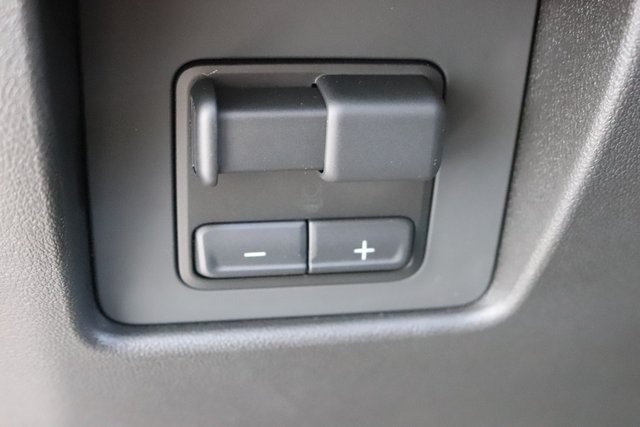 Vehicle image 24 of 25