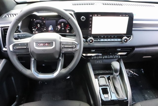 Vehicle image 13 of 25