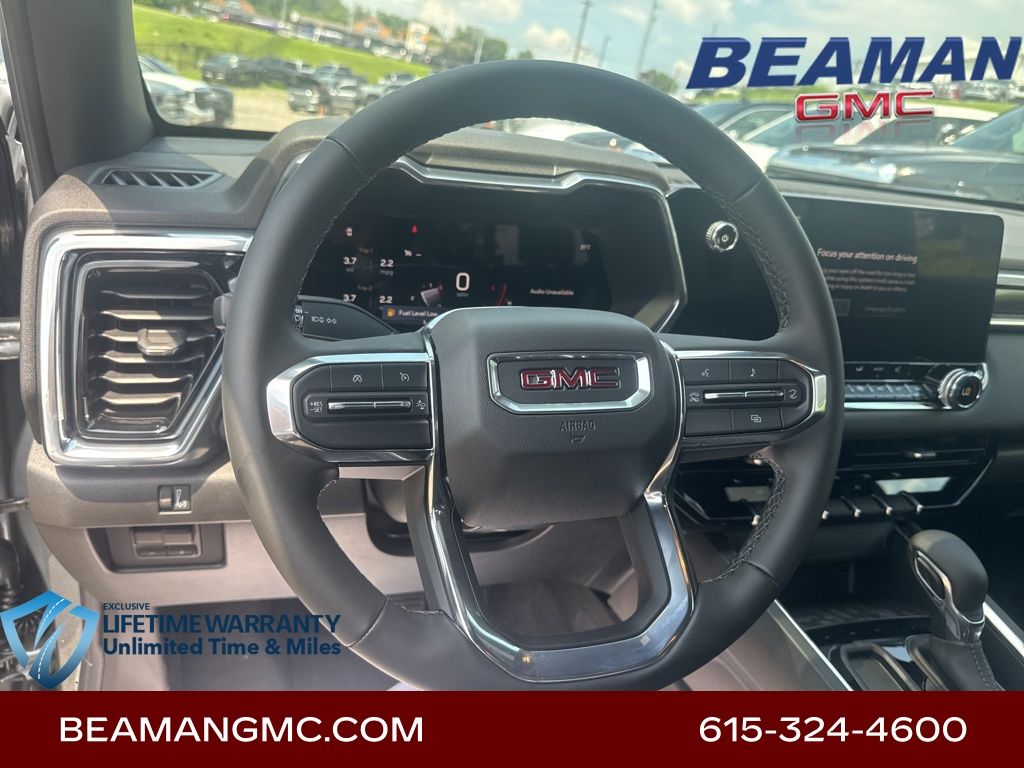 Vehicle image 19 of 30