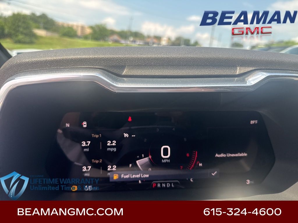 Vehicle image 25 of 30