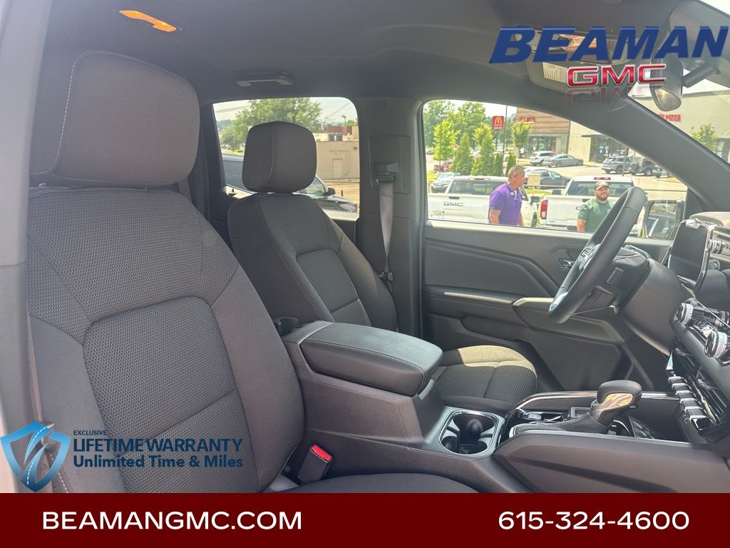 Vehicle image 14 of 30