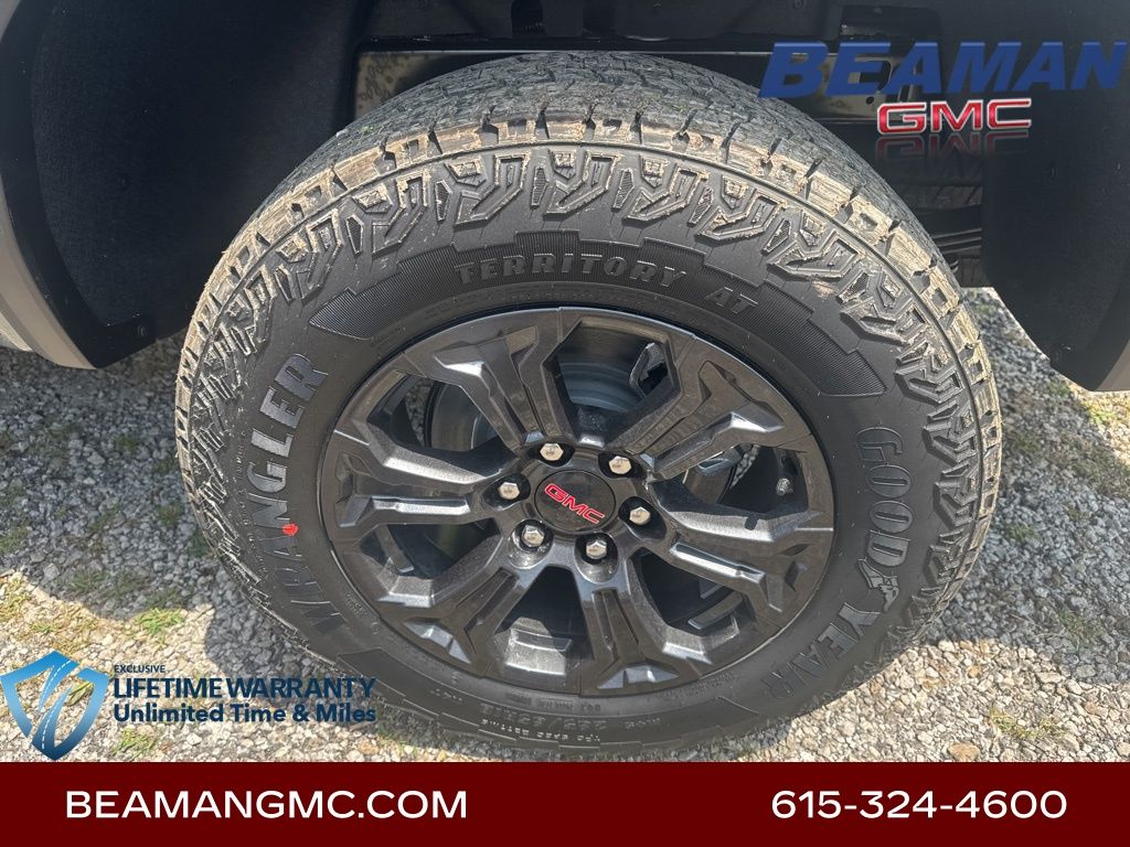 Vehicle image 12 of 30