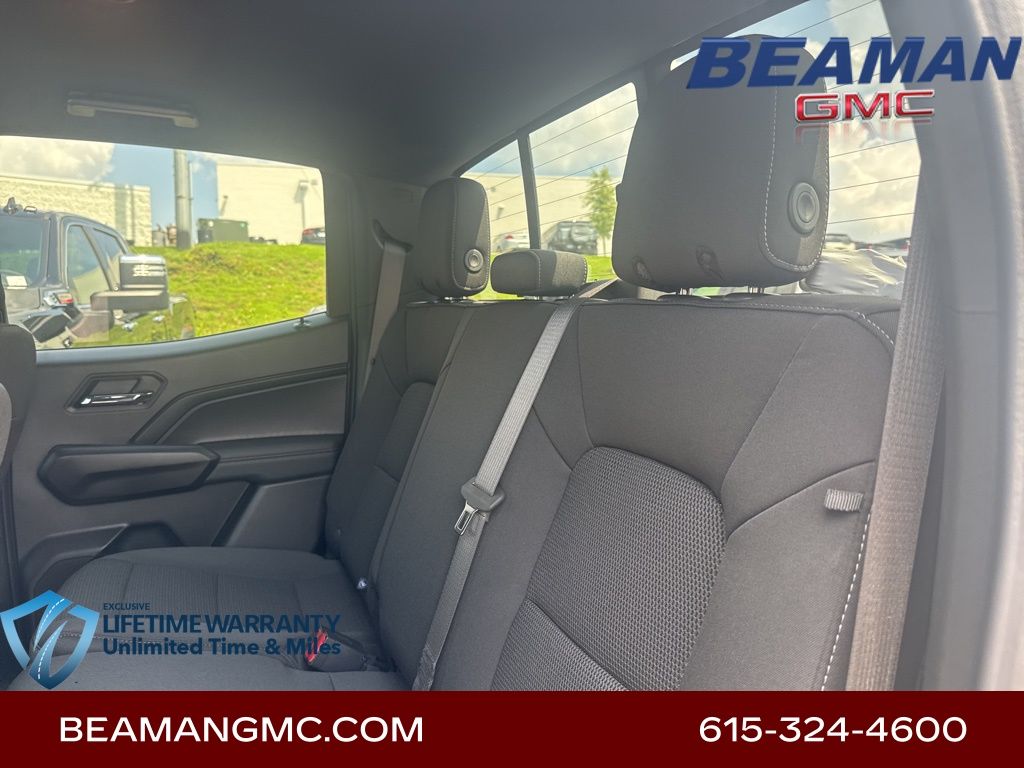 Vehicle image 15 of 30