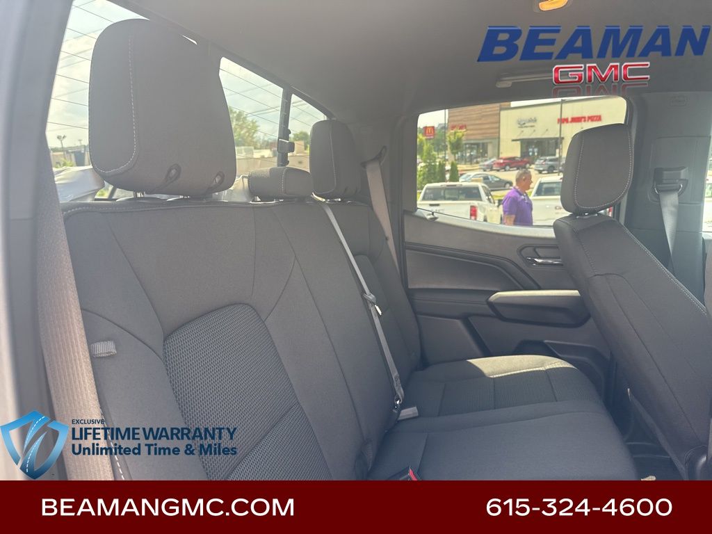 Vehicle image 16 of 30