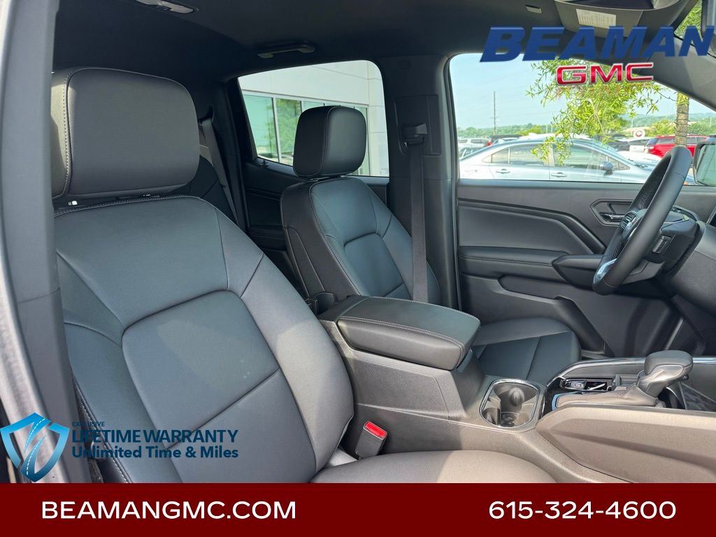 Vehicle image 13 of 31